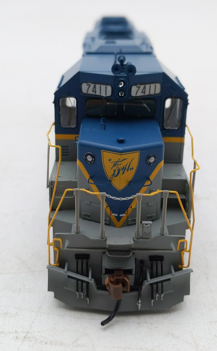 Athearn G40898 HO D&H GP39-2 Phase I Diesel Locomotive #7411 w/ DCC & Sound NIB