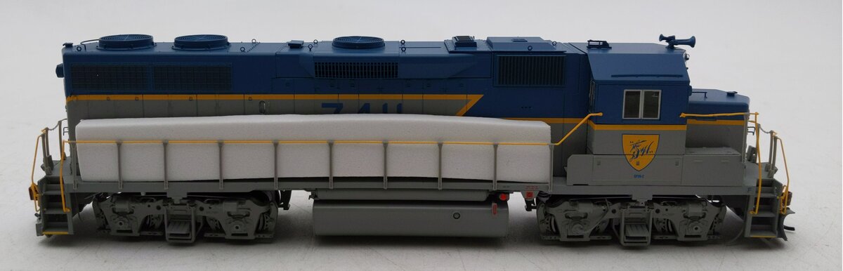 Athearn G40898 HO D&H GP39-2 Phase I Diesel Locomotive #7411 w/ DCC & Sound NIB