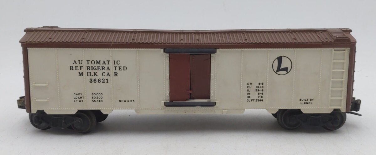 Lionel 3662 Vintage O Brn & Wht Large Operating Milk Car Bar-End Trks w/Platform VG/Box