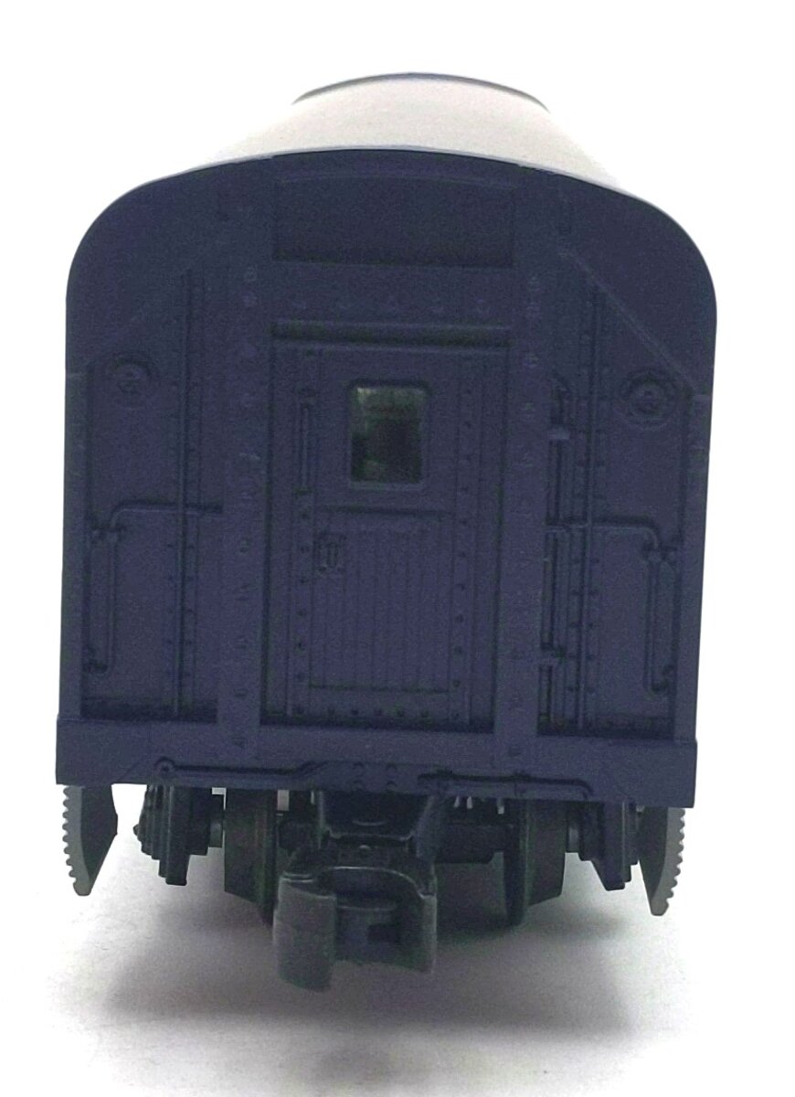 Lionel 6-19147 O Gauge Chesapeake & Ohio Aluminum "Elk Lake" Passenger Car #1803 EX/Box