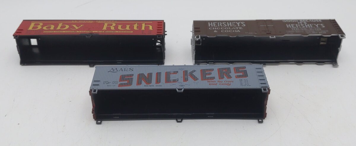 Train Miniature 8722 HO Candy Companies Reefer Car Kits (3 Pack) EX/Box