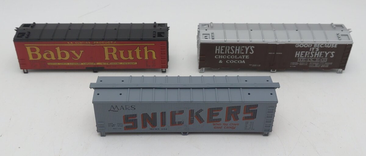 Train Miniature 8722 HO Candy Companies Reefer Car Kits (3 Pack) EX/Box