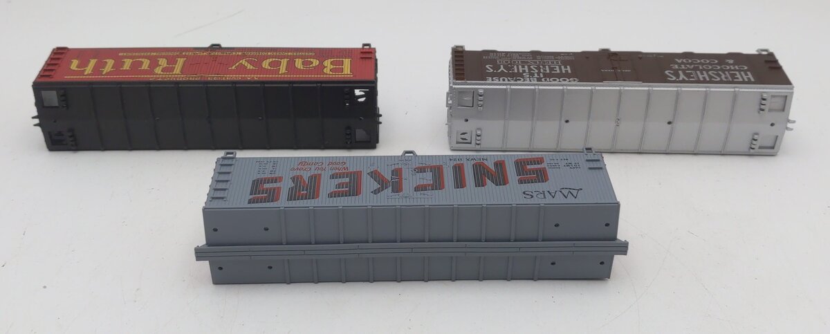 Train Miniature 8722 HO Candy Companies Reefer Car Kits (3 Pack) EX/Box