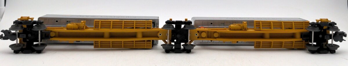 Lionel 6-26908 O Gauge T.T.U.X. Flatcars w/Apple Computer Trailers LN/Box
