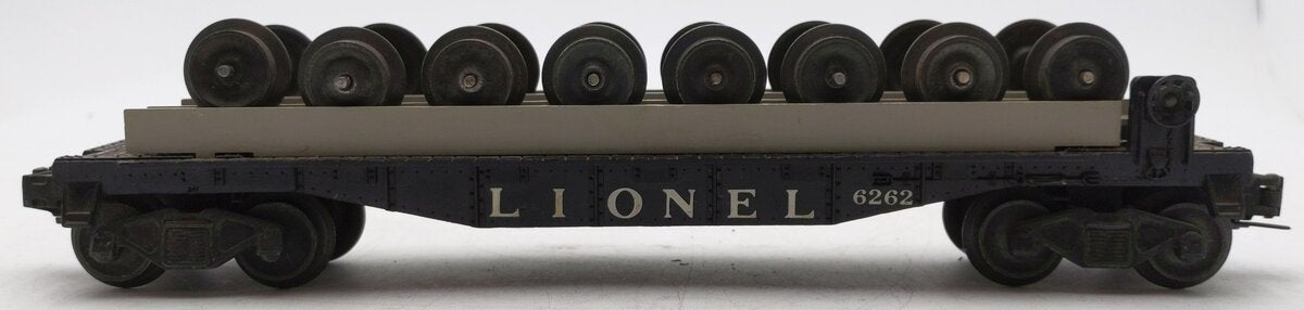 Lionel 6262 Vintage O Black Flatcar with Wheel Sets VG