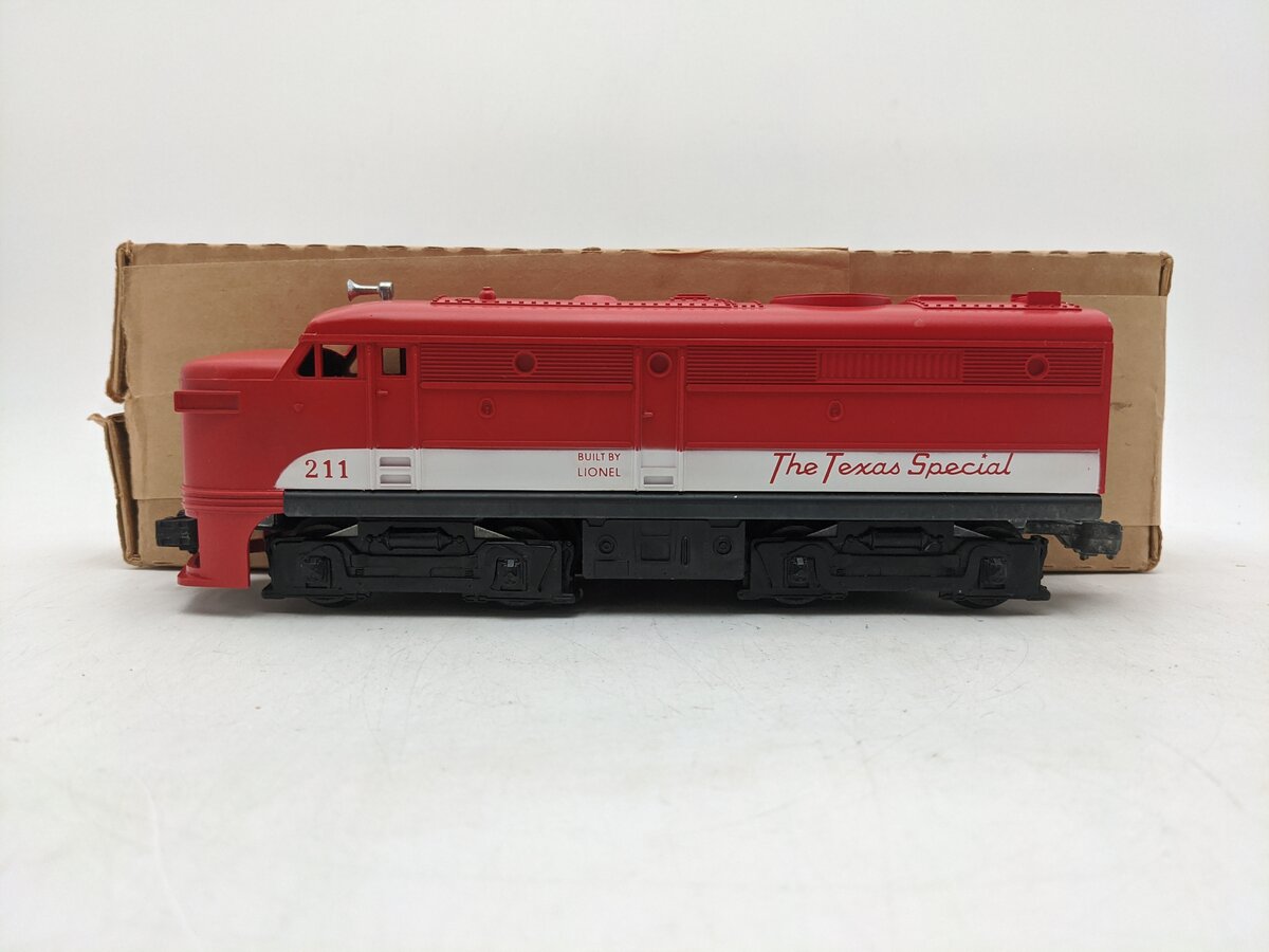 Lionel 211 Vintage O Gauge Texas Special A-Unit Non-powered Diesel Locomotive EX