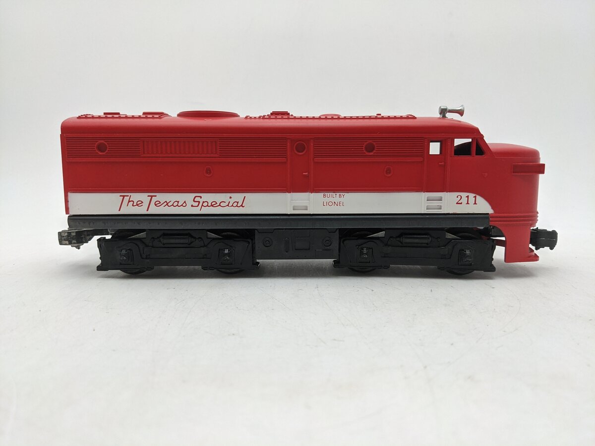Lionel 211 Vintage O Gauge Texas Special A-Unit Non-powered Diesel Locomotive EX