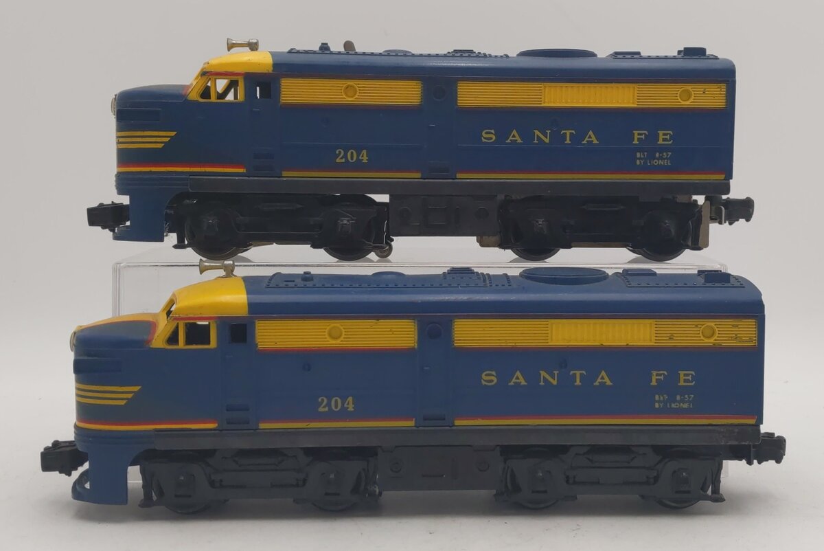 Lionel 204 Vintage O Santa Fe AA Diesel Locomotive Set VG