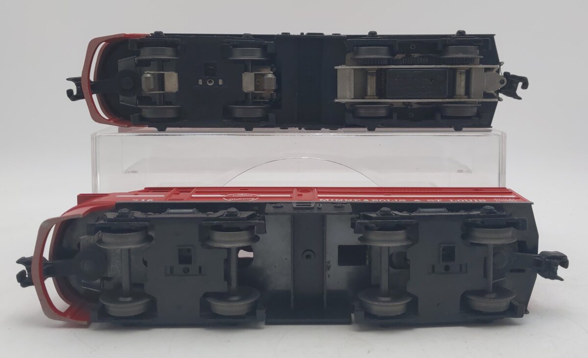 Lionel 216 Vintage O Minneapolis & St. Louis AA Alco Diesel Locomotives EX