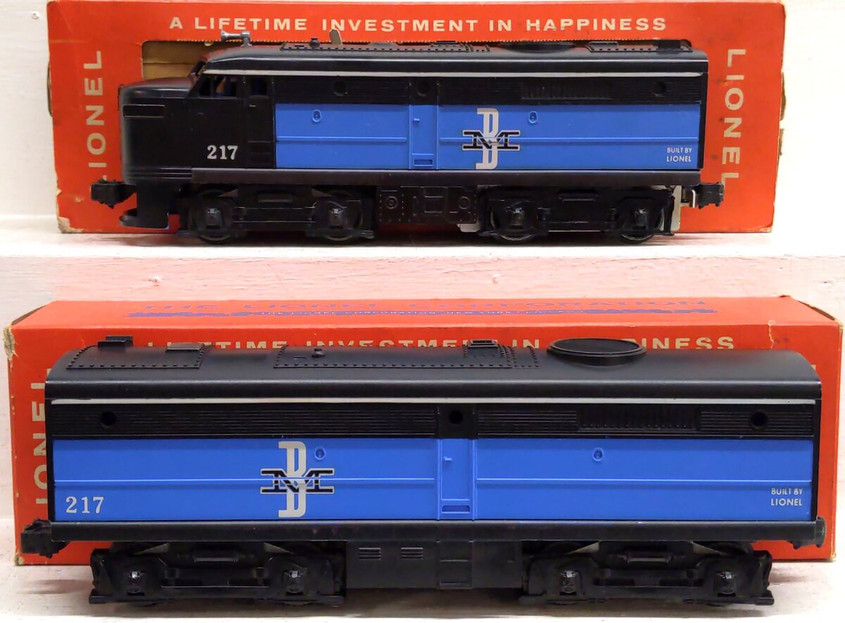 Lionel 217 Vintage O Boston & Maine Alco A&B Diesel Locomotive Set/Box