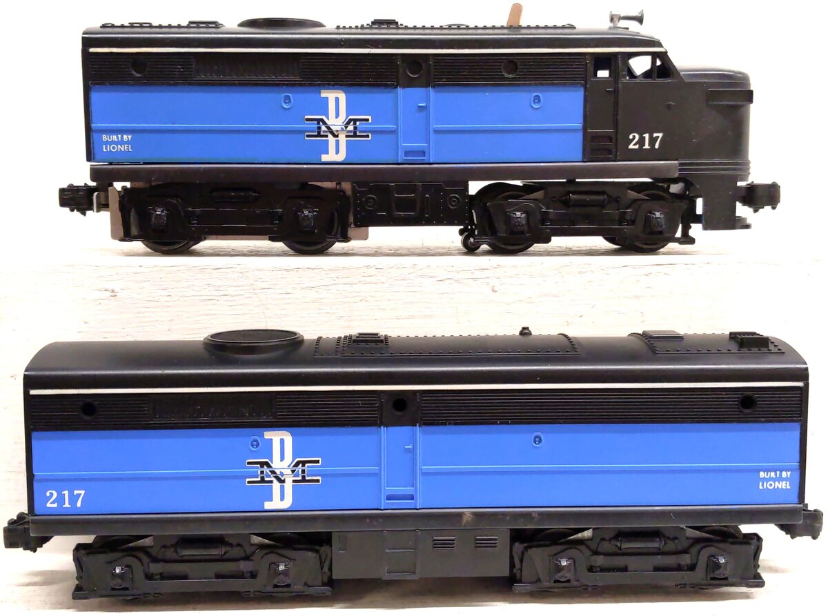 Lionel 217 Vintage O Boston & Maine Alco A&B Diesel Locomotive Set/Box