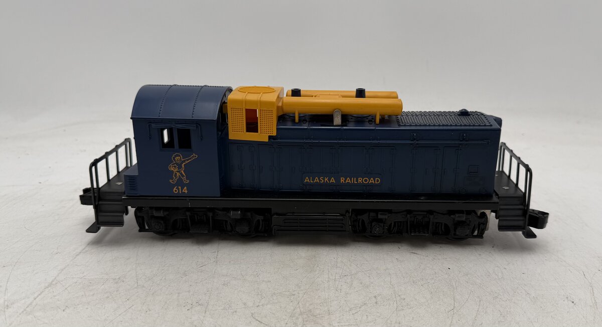 Lionel 614 Vintage O Alaska Railroad EMD NW-2 Diesel Switcher VG