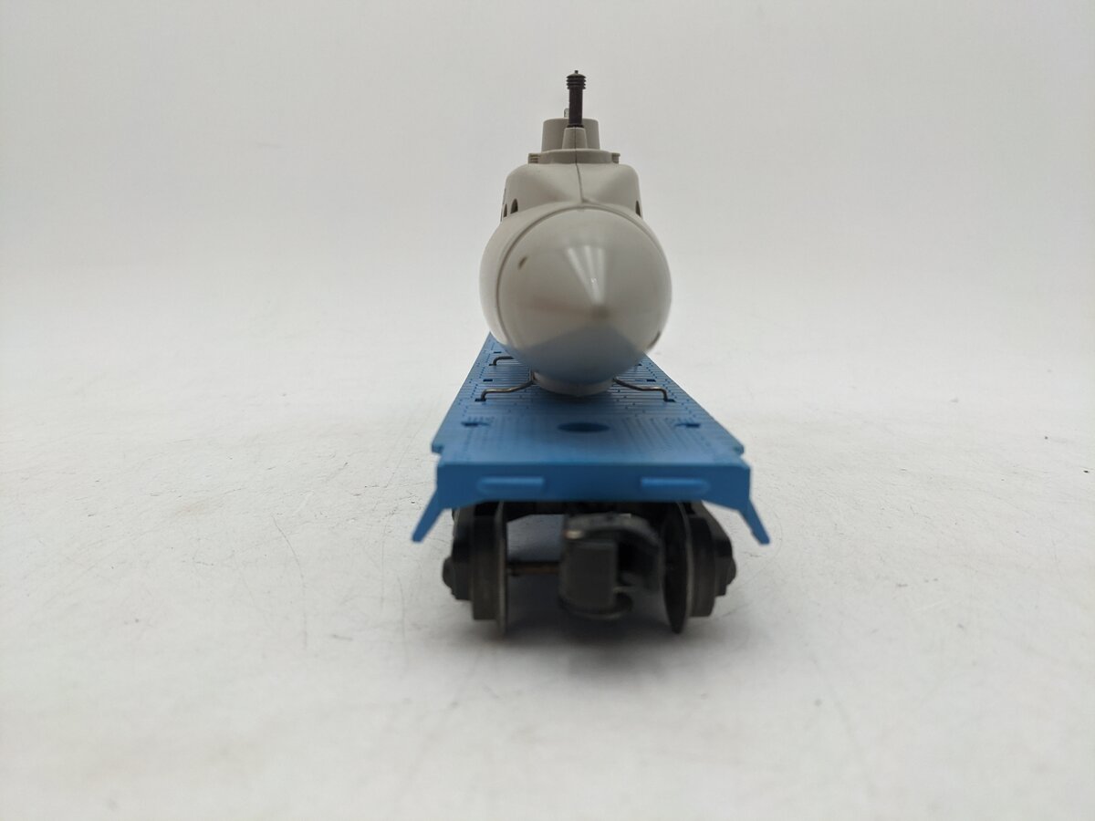Lionel 3830 Vintage O Flatcar with Operating U.S. Navy Submarine VG/Box