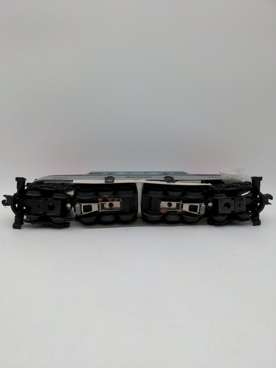 Lionel 6-18303 O Gauge Amtrak GG-1 Electric Locomotive #8303 EX/Box