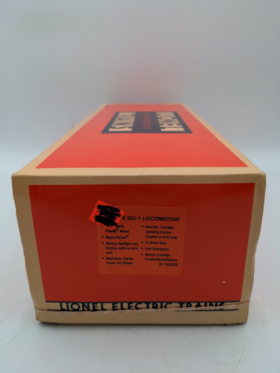 Lionel 6-18303 O Gauge Amtrak GG-1 Electric Locomotive #8303 EX/Box