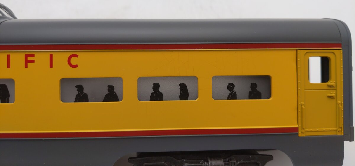 Lionel 6-19121 O Gauge Union Pacific Aluminum Vista Dome Passenger Car EX/Box