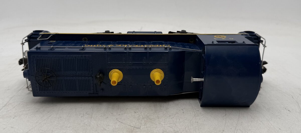 Lionel 624 Vintage O Chesapeake & Ohio NW-2 Powered Diesel Locomotive VG