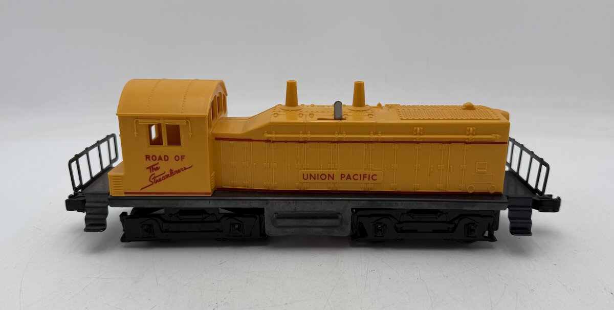 Lionel 645 Vintage O Union Pacific NW-2 Diesel Switcher Locomotive VG