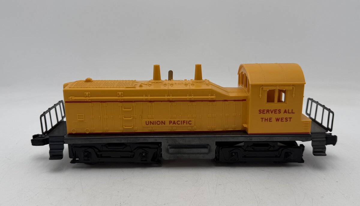 Lionel 645 Vintage O Union Pacific NW-2 Diesel Switcher Locomotive VG