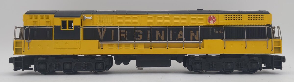 Lionel 2331 Vintage O Virginian FM Trainmaster Powered Diesel Locomotive #2331 EX