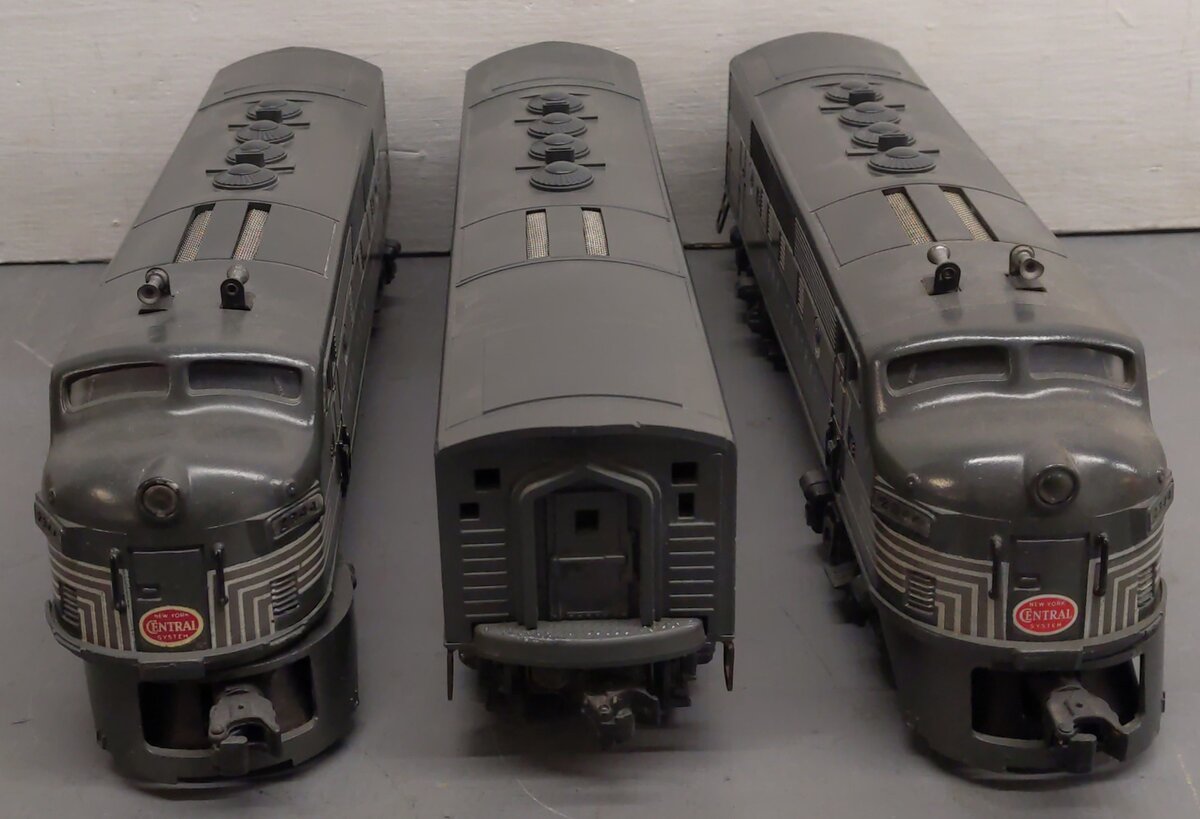 Lionel 2344 Vintage O New York Central F-3 ABA Diesel Locomotive Set VG