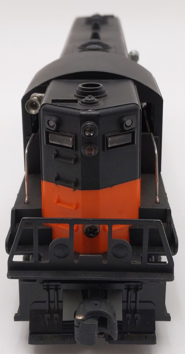 Lionel 2338 Vintage O Gauge Milwaukee Road Powered GP-7 Diesel Locomotive VG