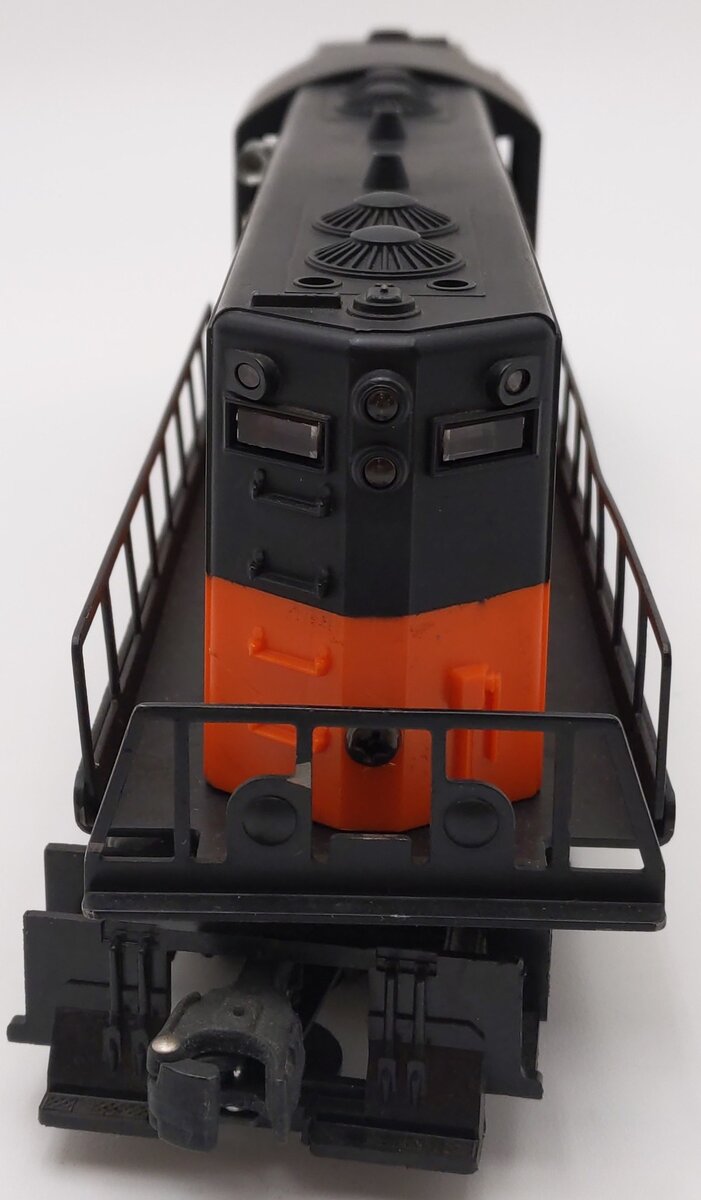 Lionel 2338 Vintage O Gauge Milwaukee Road Powered GP-7 Diesel Locomotive VG