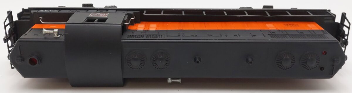 Lionel 2338 Vintage O Gauge Milwaukee Road Powered GP-7 Diesel Locomotive VG