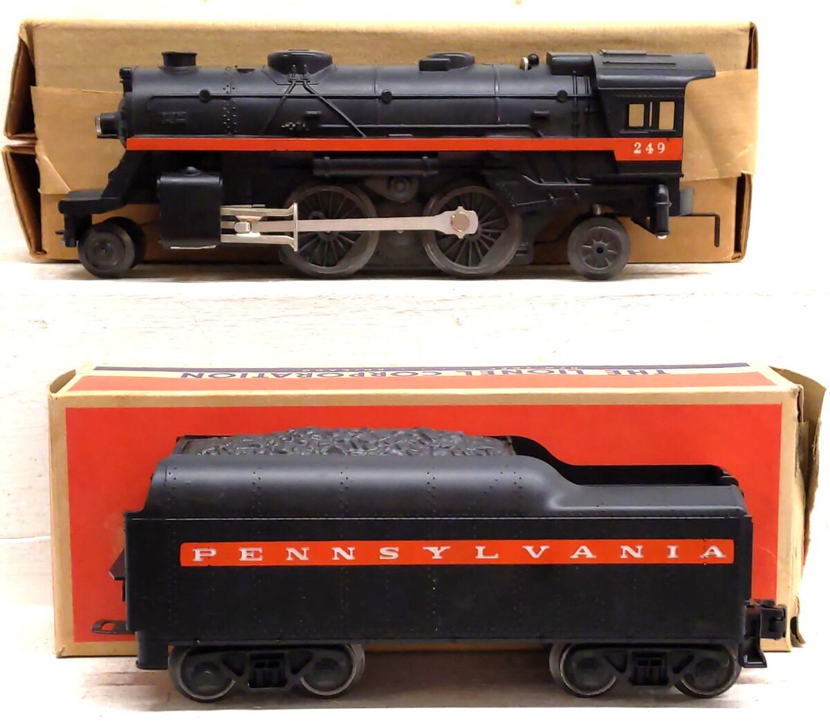 Lionel 249 Vintage O Postwar 2-4-2 Steam Locomotive w/ 250T Tender/Box