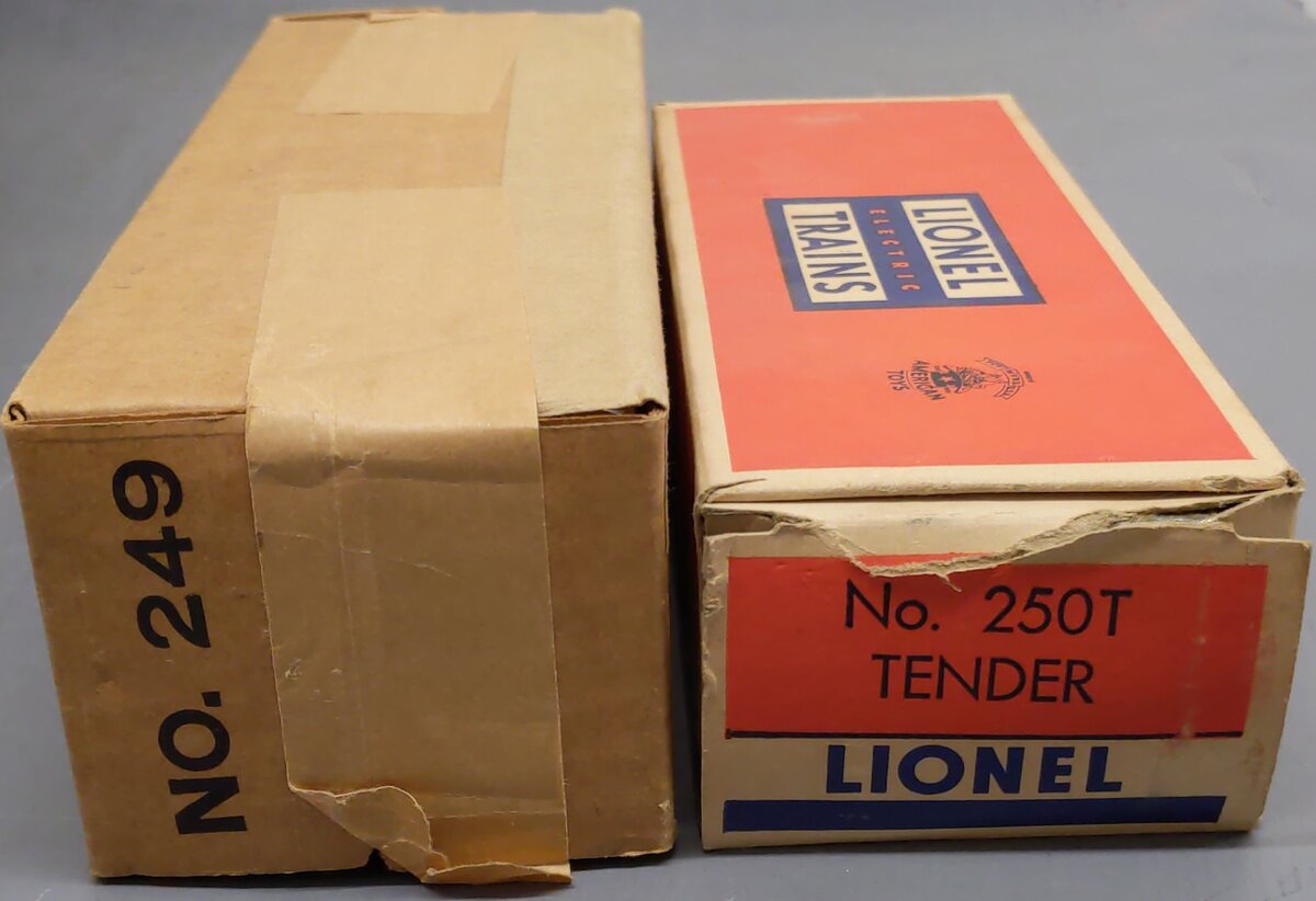 Lionel 249 Vintage O Postwar 2-4-2 Steam Locomotive w/ 250T Tender/Box