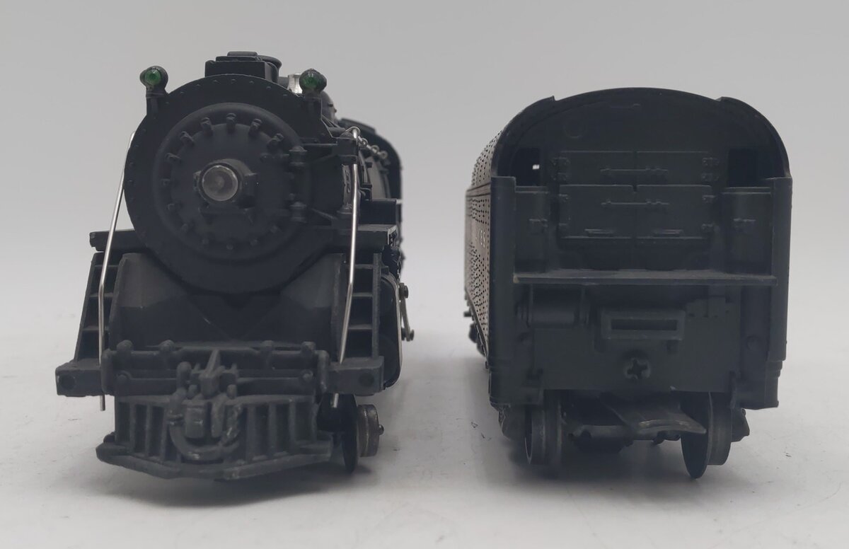 Lionel 646 Vintage O 4-6-4 Die-Cast Steam Locomotive & 2046W Whistle Tender VG