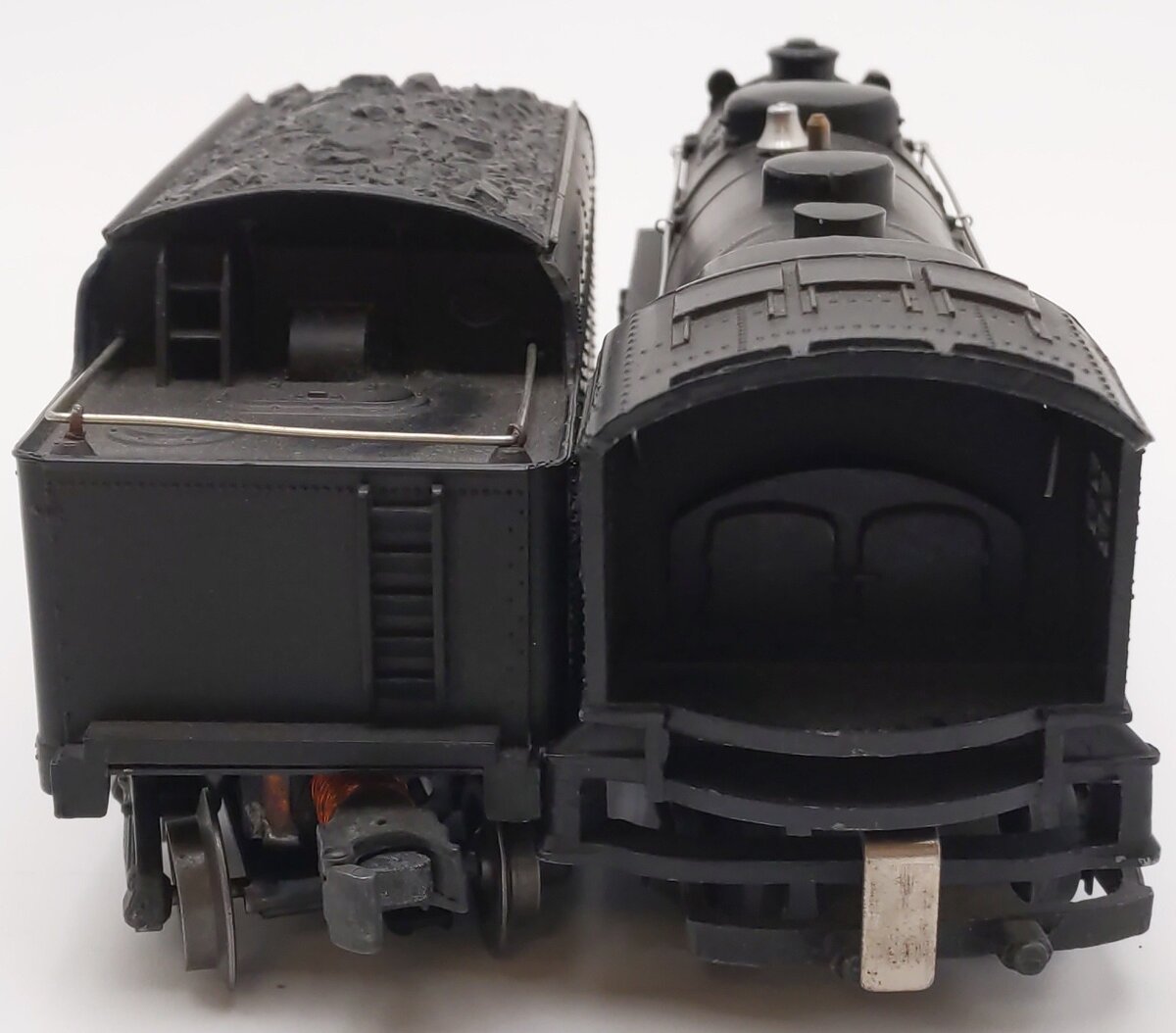 Lionel 1666 Vintage O 2-6-2 Die-Cast Steam Locomotive & 2466WX Tender VG