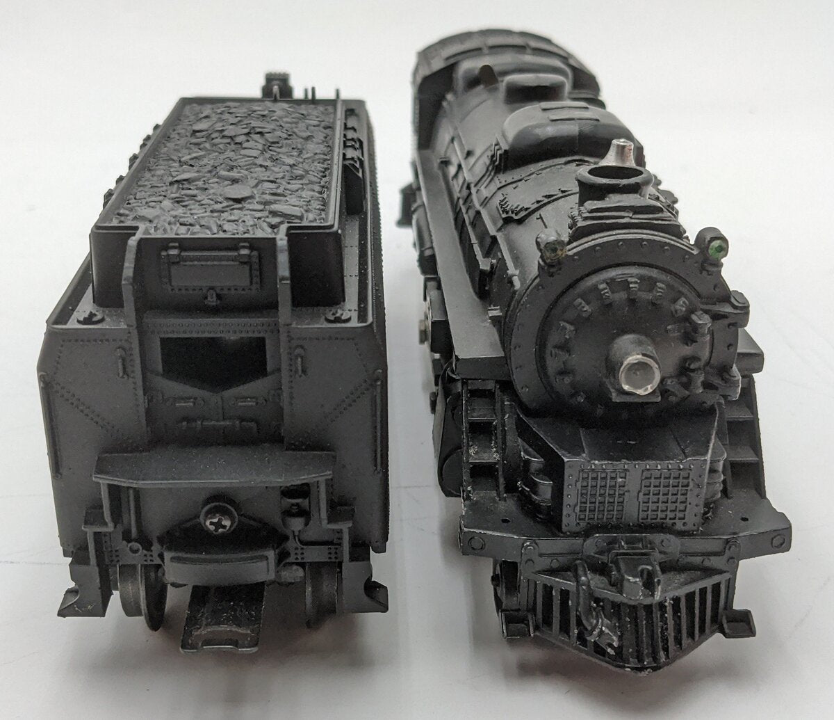 Lionel 2037 Vintage O 2-6-4 Die-Cast Steam Locomotive and 6026W Tender EX/Box