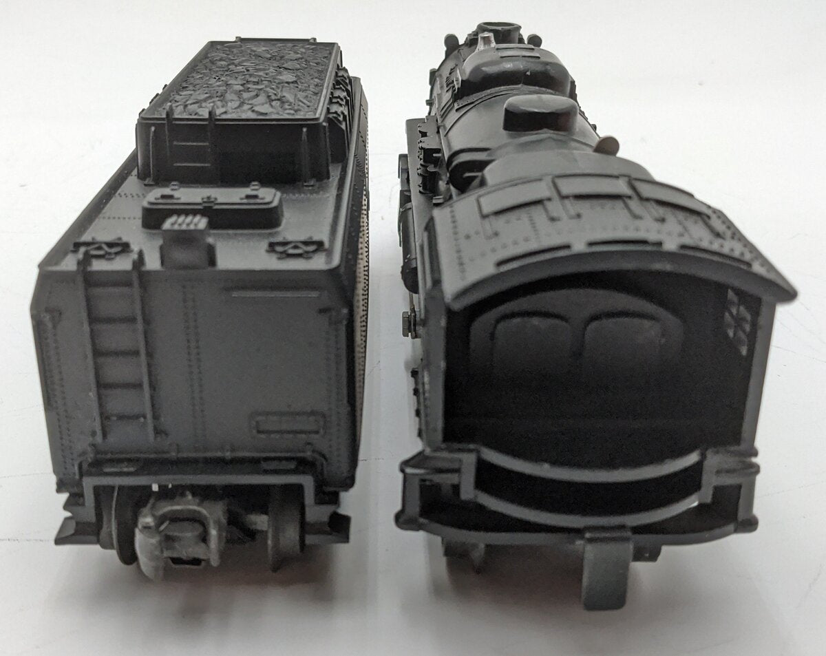 Lionel 2037 Vintage O 2-6-4 Die-Cast Steam Locomotive and 6026W Tender EX/Box
