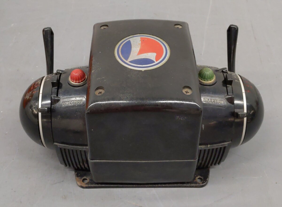 Lionel ZW Vintage O Gauge Trainmaster 275 Watt Transformer with Whistle VG/Box