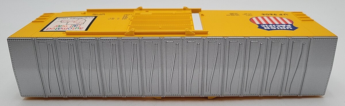 Lionel 6-9606 O Gauge Union Pacific Hi-Cube Boxcar/Box