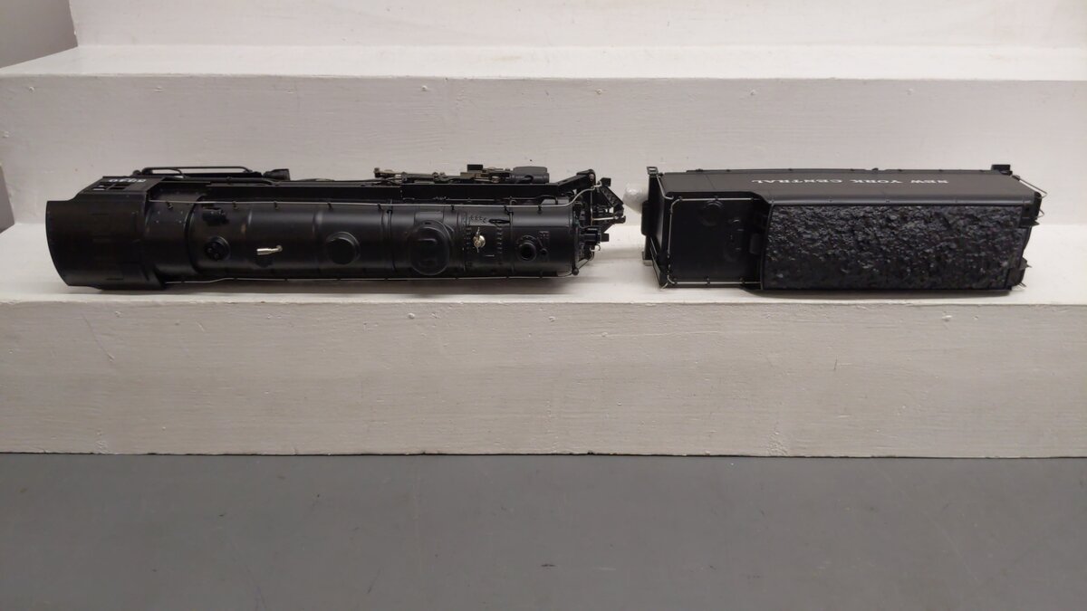 Lionel 6-18005 O Gauge NYC 4-6-4 700E Hudson Steam Loco & Tender #5340 EX/Box