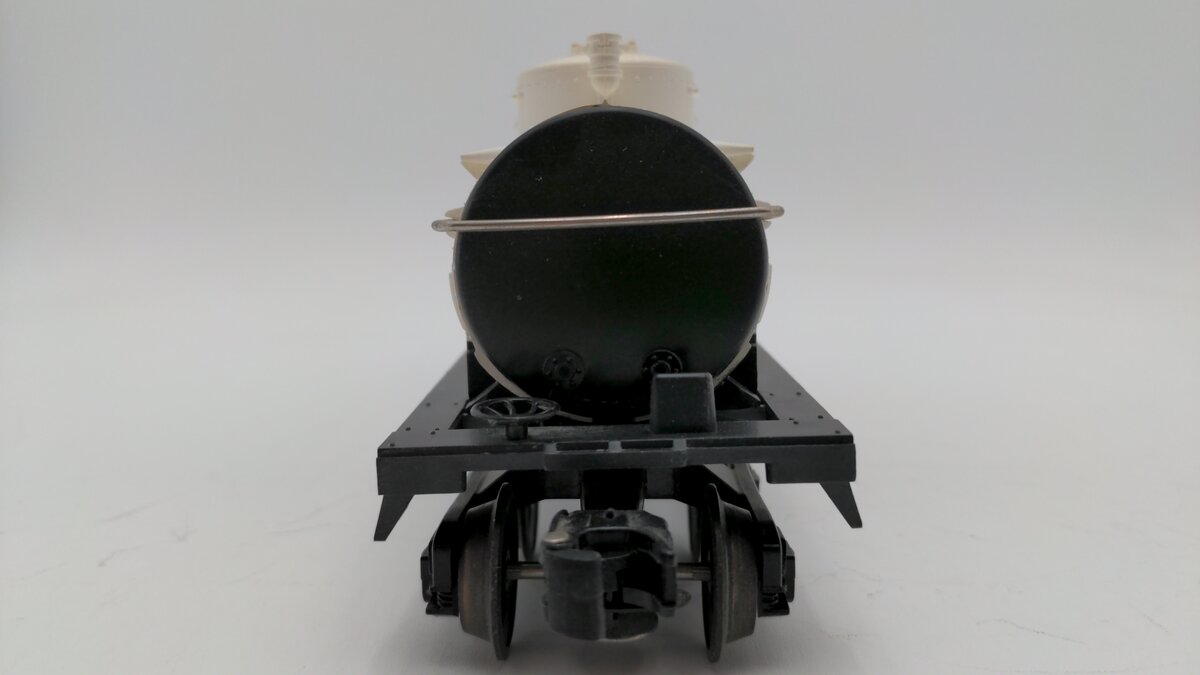 Lionel 6-9279 O Gauge Magnolia 3-Dome Tank Car EX
