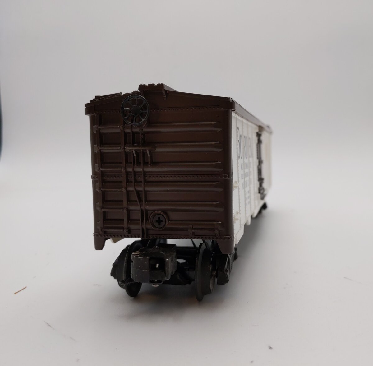 Lionel 6-9220 O Gauge Borden Operating Milk Car #9220 with Platform NIB