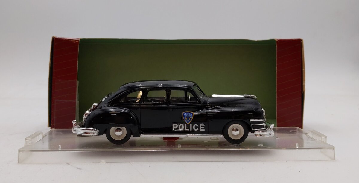 Vitesse 372 1:43 Scale Chrysler Windsor Police 1947 NIB