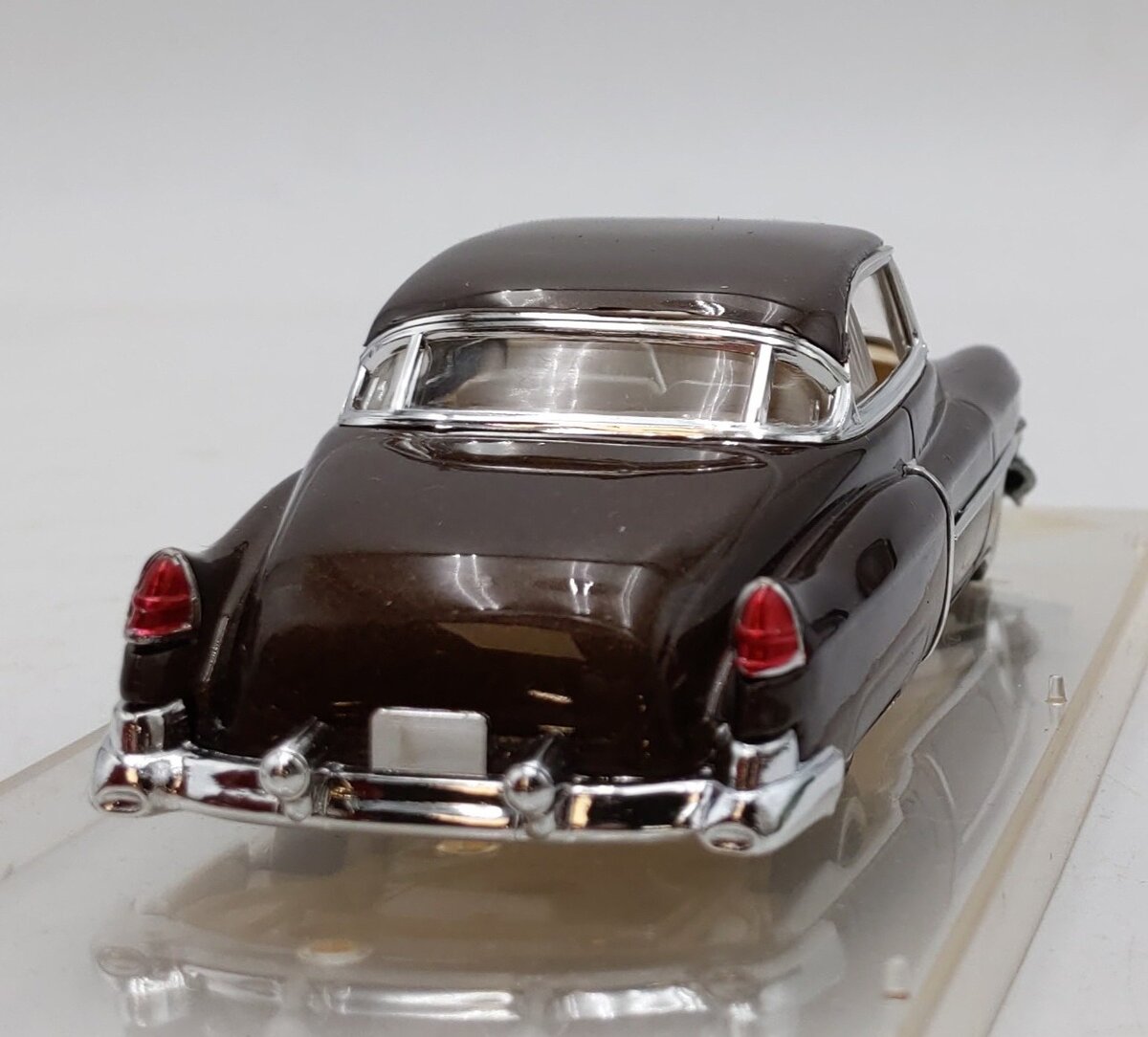Vitesse 372 1:43 Scale Chrysler Windsor Police 1947 NIB