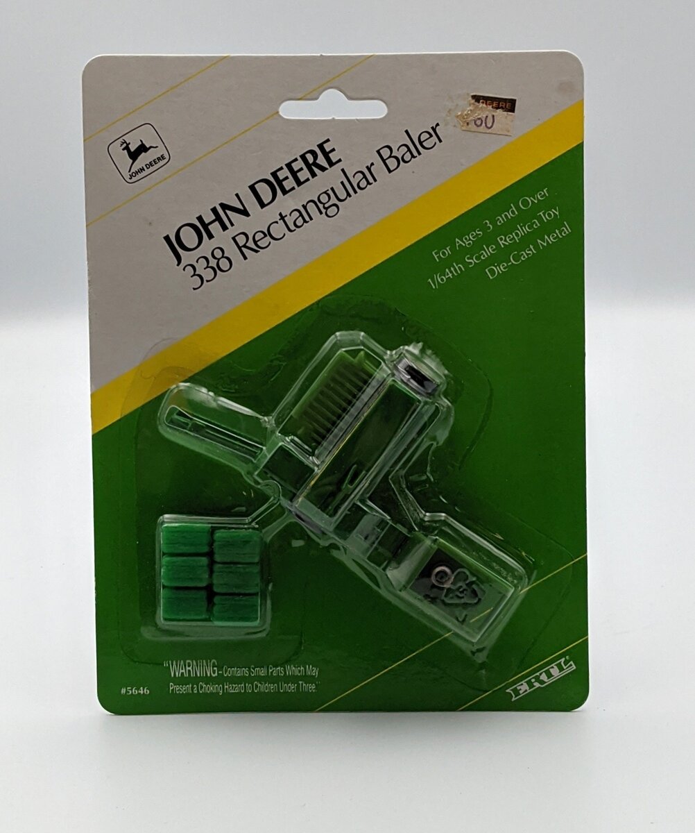 Ertl 5646 1:64 Ertl Farm Country John Deere 338 Rectangular Baler MT/Box