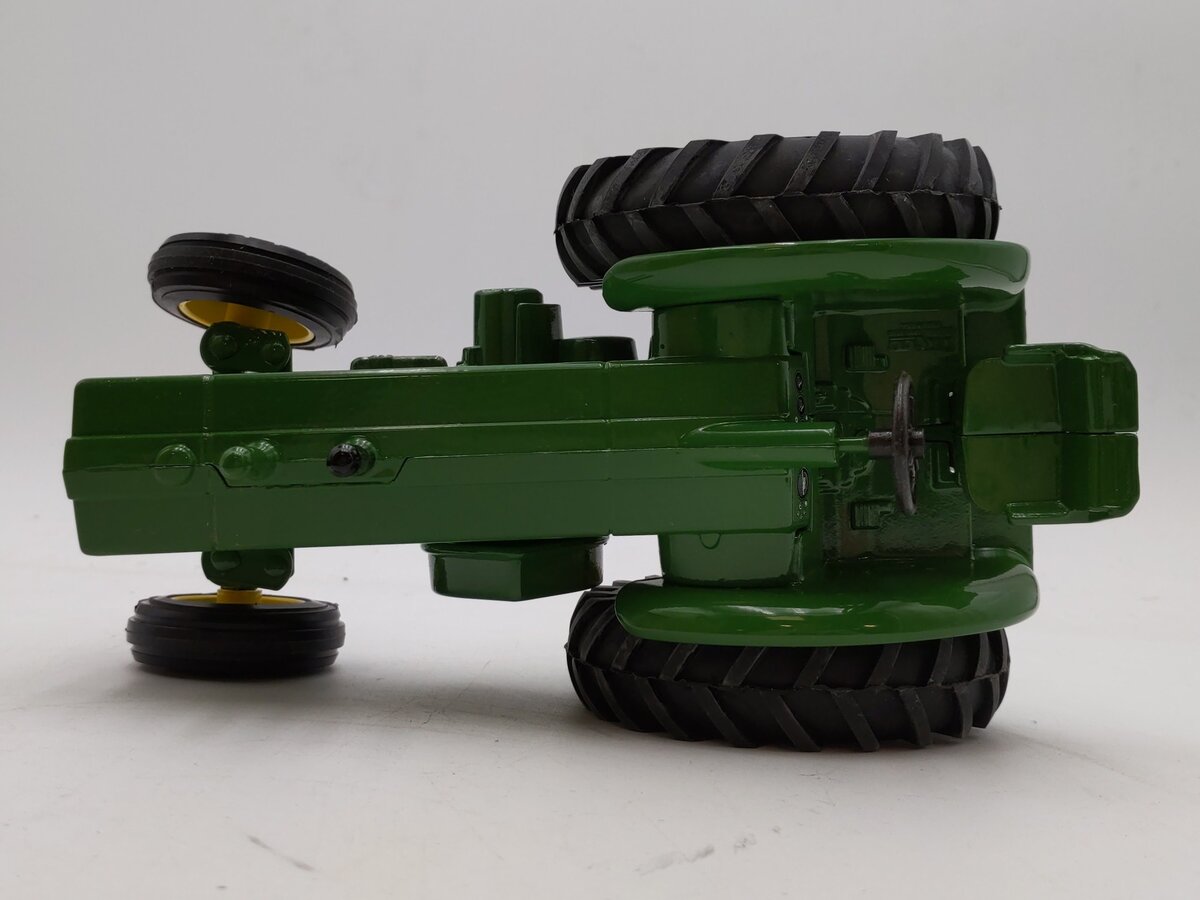 Ertl 5704 1/16 Scale John Deere Company 1912-1992 Columbus Ohio Model 80 Tractor NIB