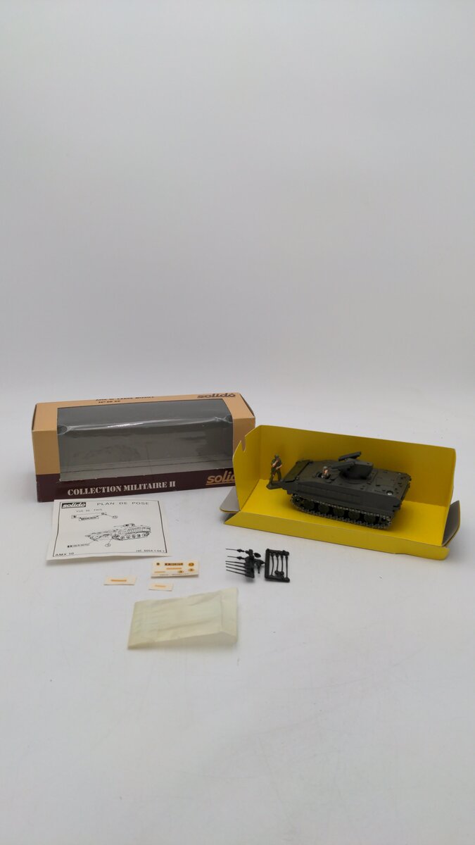 Solido 6066 1:50 Scale AMX 10 Lance Missile Launcher Diecast W/2 Plastic Figures LN/Box