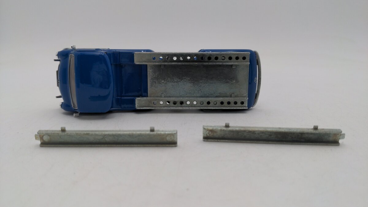 Conrad 1034 1:43 Scale Mercedes Benz 1955 Race Car Renn Transporter W/2 Ramps VG/Box