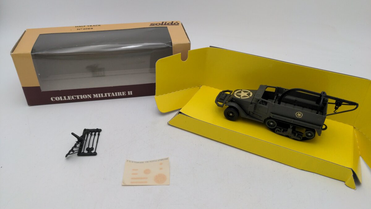 Solido 6069 1:50 Scale Half Track Depanneuse Collection Militaire II Diecast EX/Box