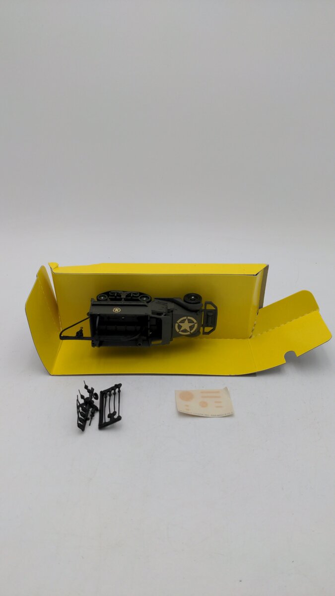 Solido 6069 1:50 Scale Half Track Depanneuse Collection Militaire II Diecast EX/Box