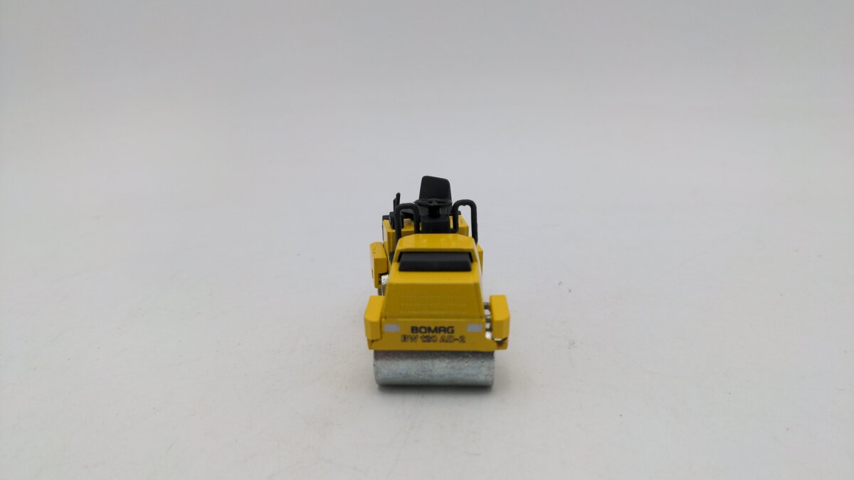 Conrad 2711 1:50 Scale Bomag BW 120 AD-2 Asphalt Roller Die Cast & Plastic Parts EX/Box