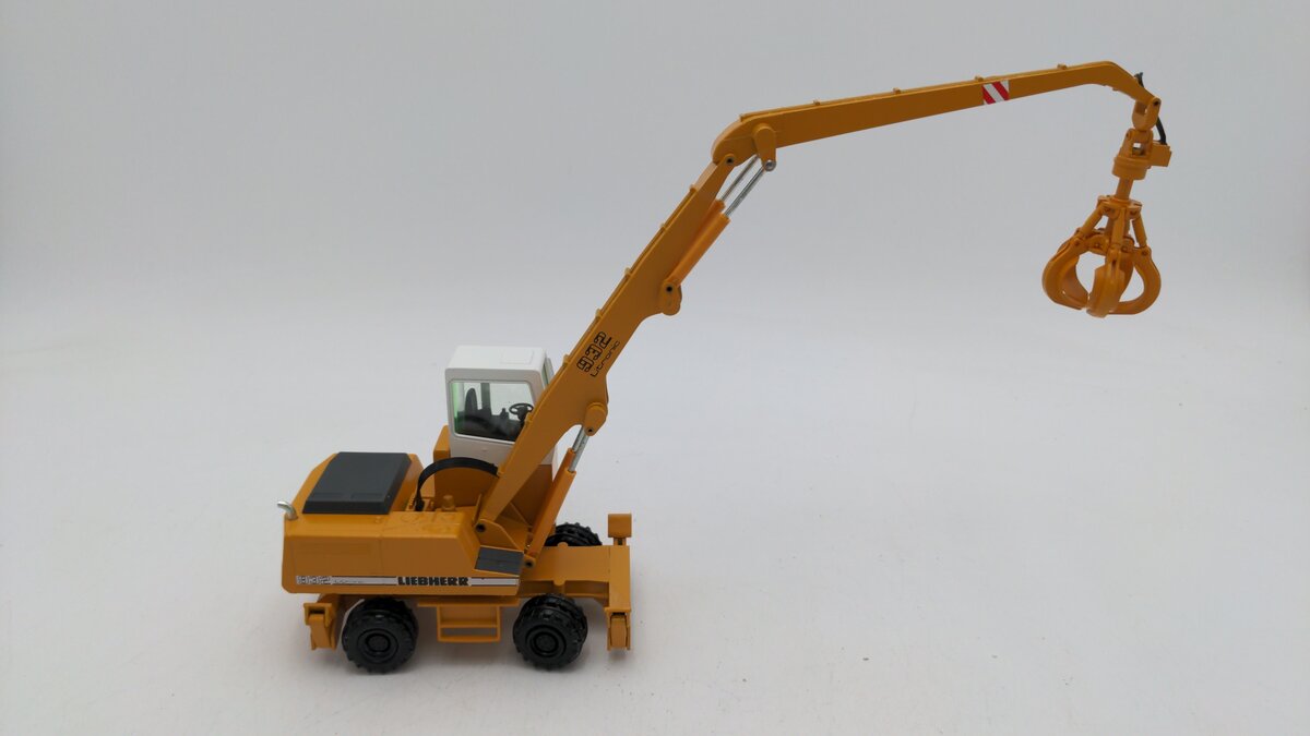 Conrad 2832 1:50 Scale Liebherr A 932 Litronic The Hydraulic Excavator Diecast EX/Box