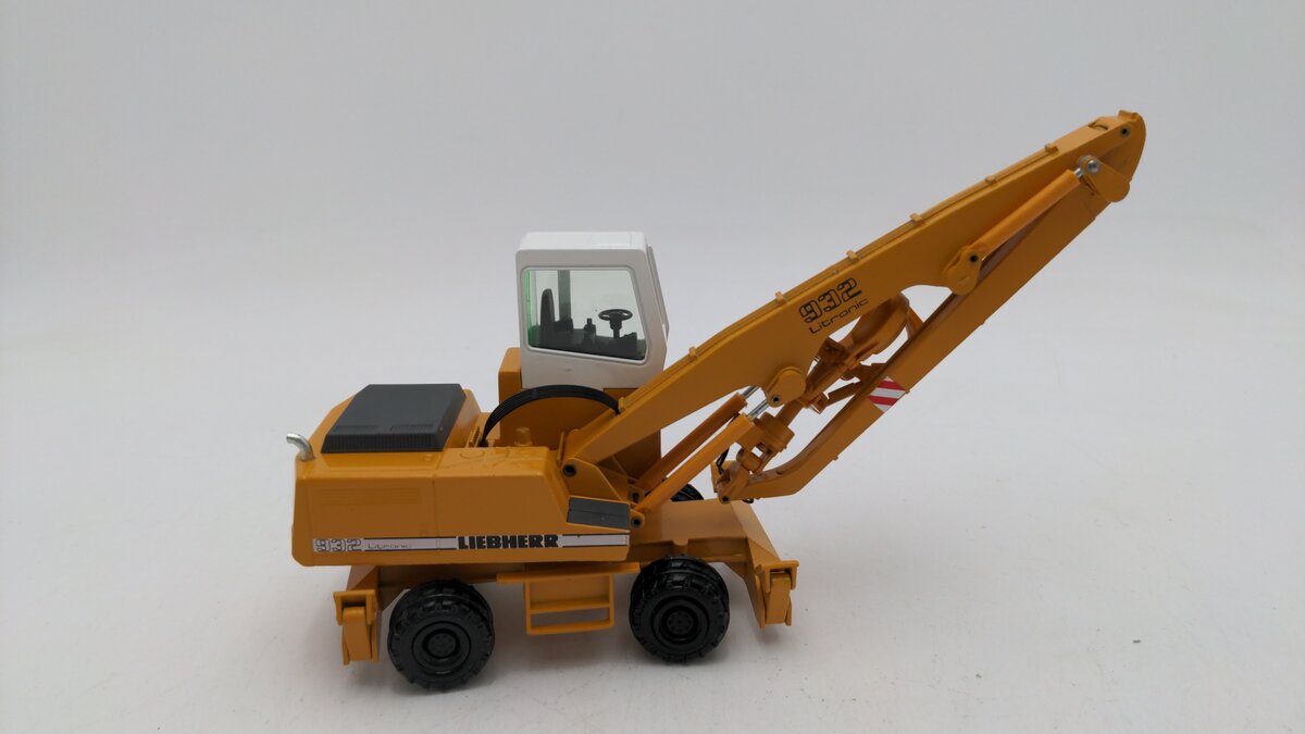 Conrad 2832 1:50 Scale Liebherr A 932 Litronic The Hydraulic Excavator Diecast EX/Box